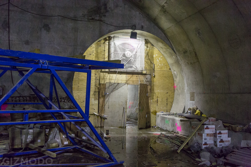 Illustration for article titled A Subterranean Stroll Through NYC's Newest Train Tunnel